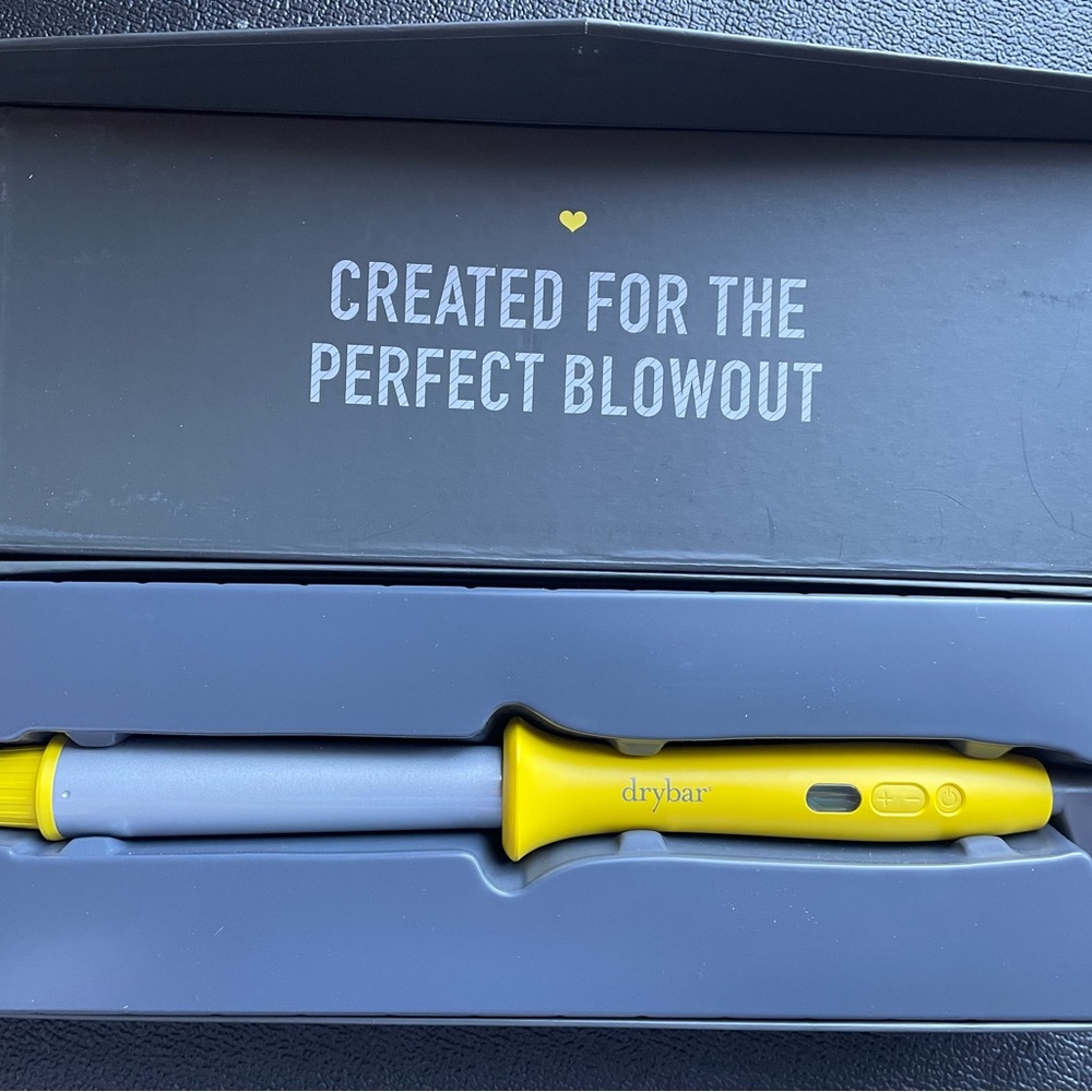 drybar The Wrap Party curling wand